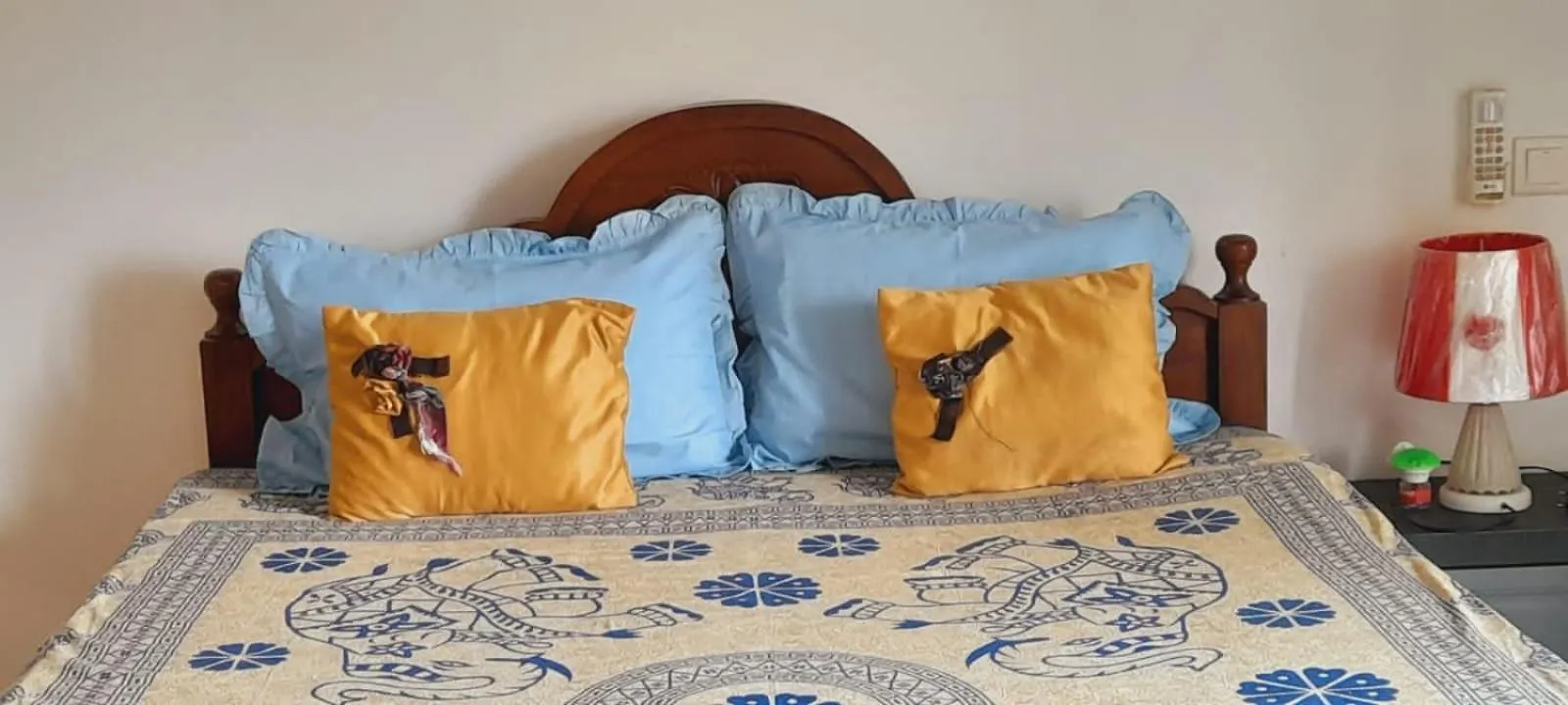 לינה וארוחת בוקר נגומבו New D R Randi Homestay