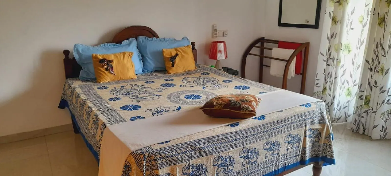 נגומבו New D R Randi Homestay לינה וארוחת בוקר